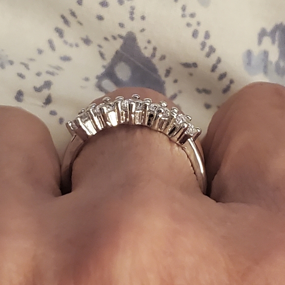 Diamond cz band - Picture 4 of 7